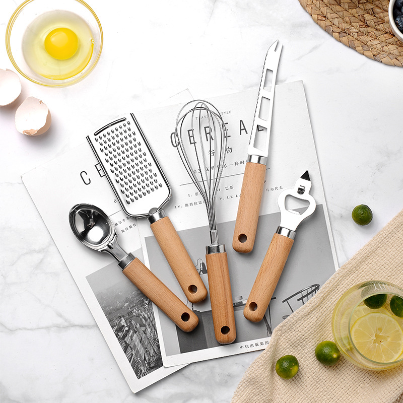 Title 6, Kitchen Wooden Handle Baking Tool Set