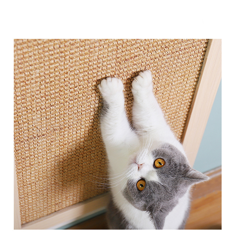 Griffoir mural en bois massif pour chat 3