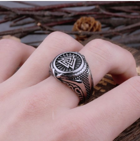 Title 1, Viking Triangle Rune Titanium Steel Ring Heren ...