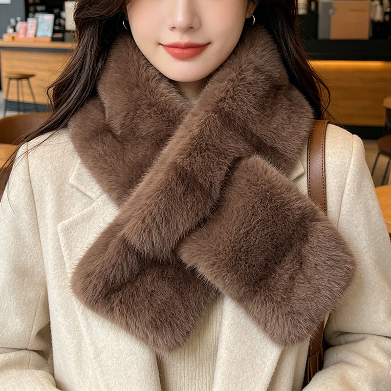 Striped Color Contrast Soft Plush Cross-hole Scarf With Retro And Sophisticated Style, Suitable For Autumn And Winter Commuting And Traveling Outfits.
