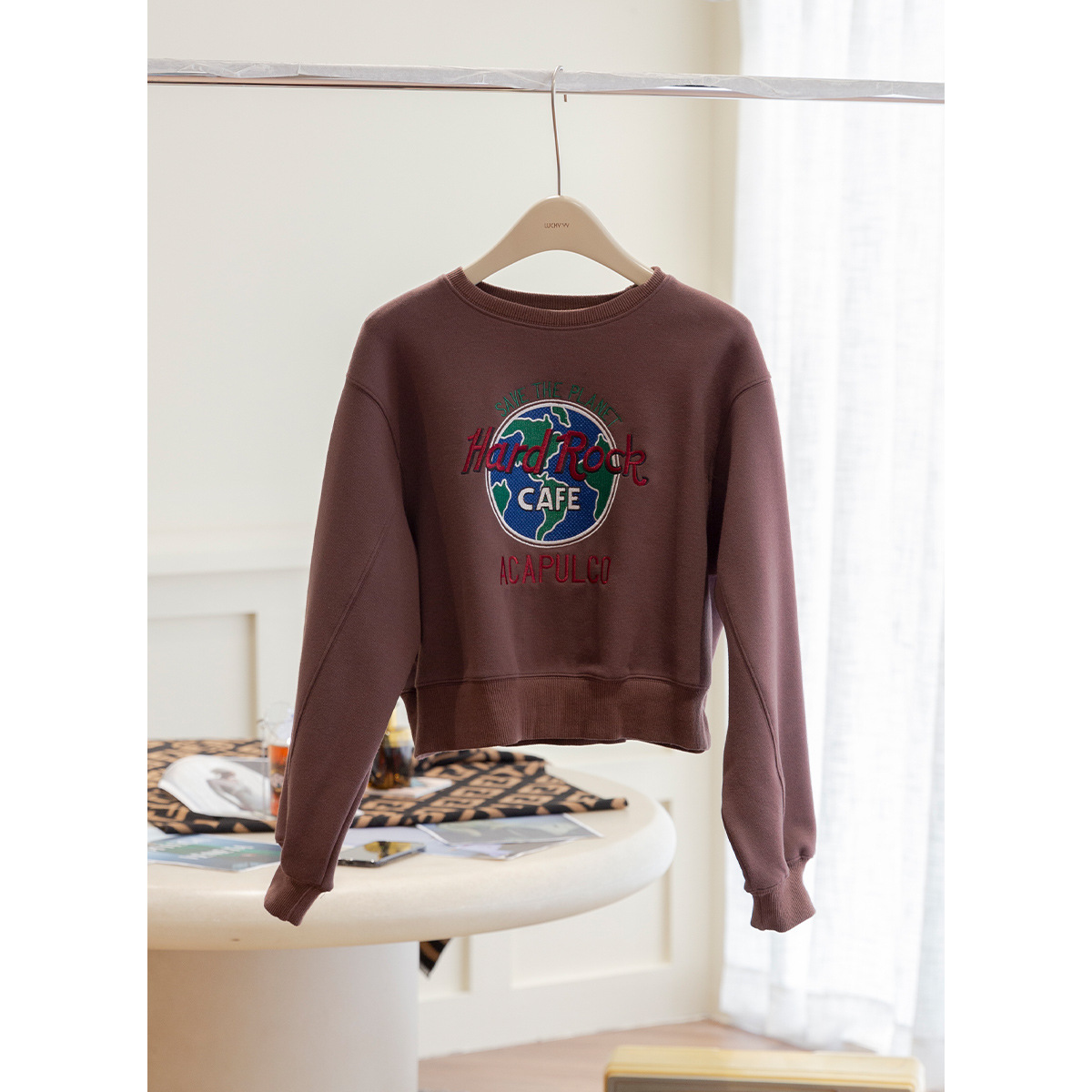 Retro Short Design Thin Street Sweater