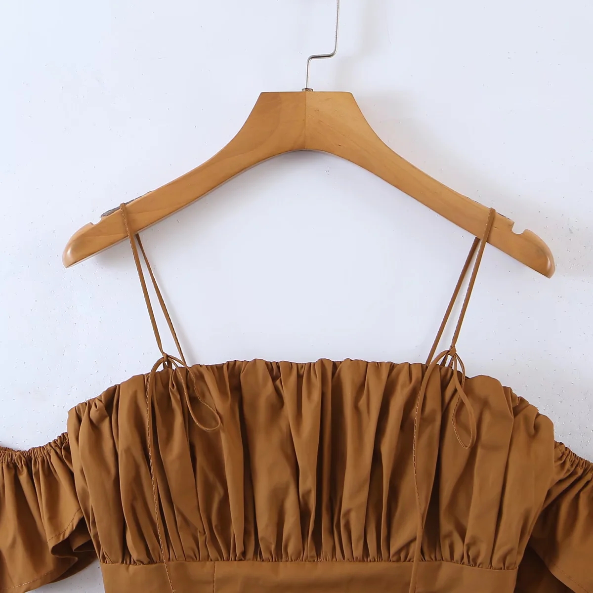 Bud Pleated One-shoulder Tie-shoulder Short-sleeved Top