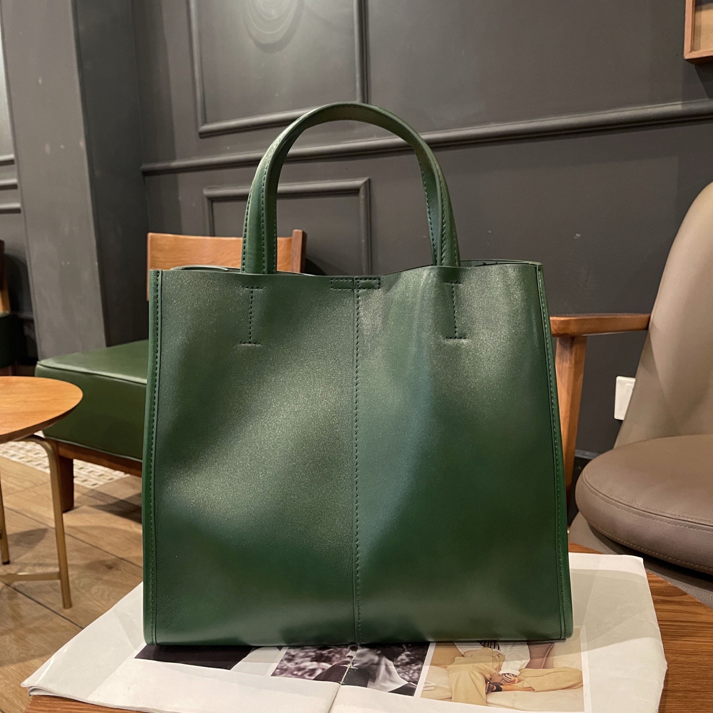 Commute First-layer Cowhide Tote Bag, Premium Leather Single-shoulder Bucket Bag For Women, Simple And Versatile Large Bag 3