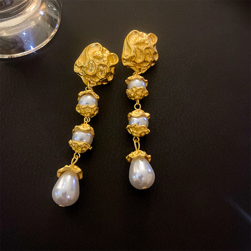 Silver Needle French Vintage Style Earrings For Women Elegant Studs Luxury