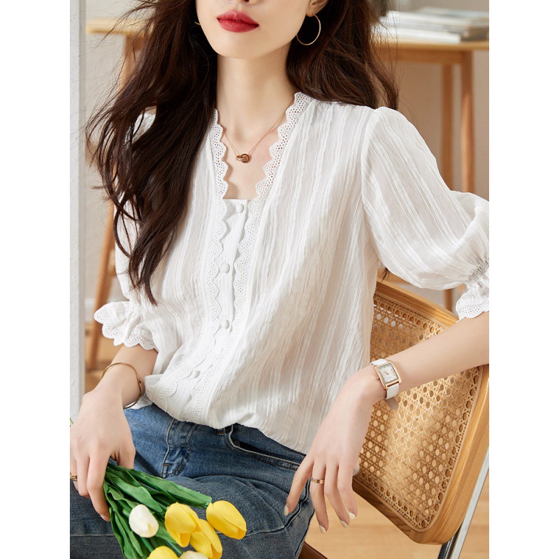Vintage Lace V Neck Short Sleeve Top Black