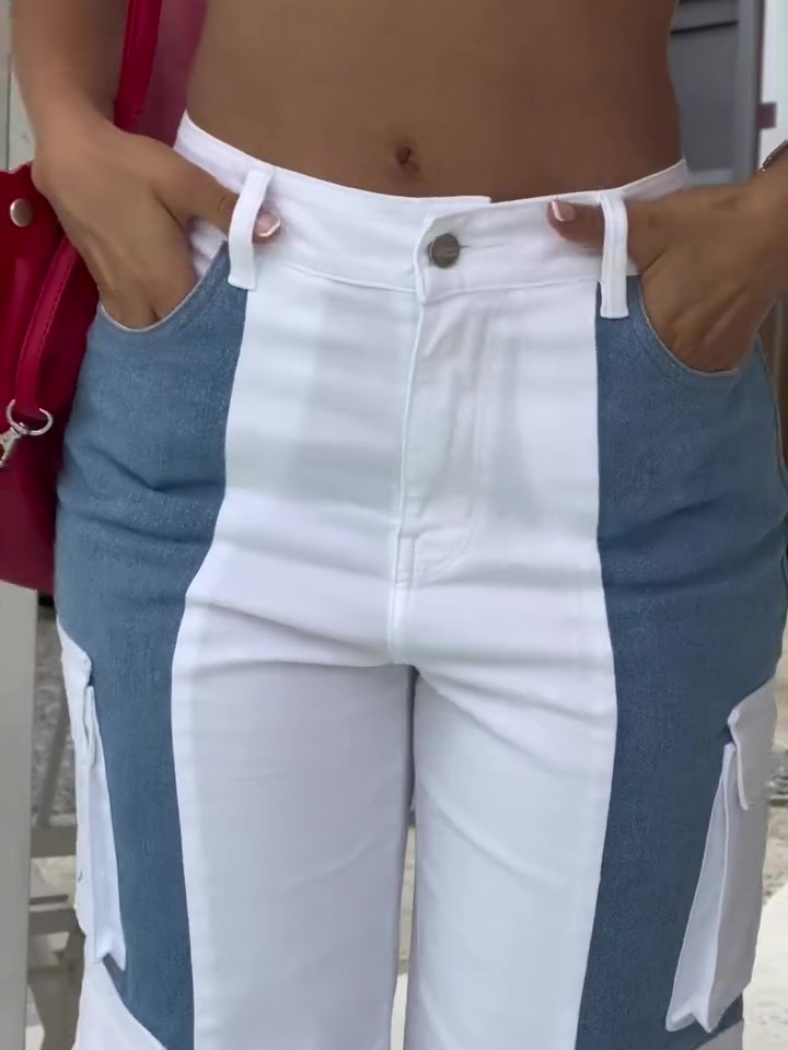 Contrast Pocket Cargo Jeans - Image 5