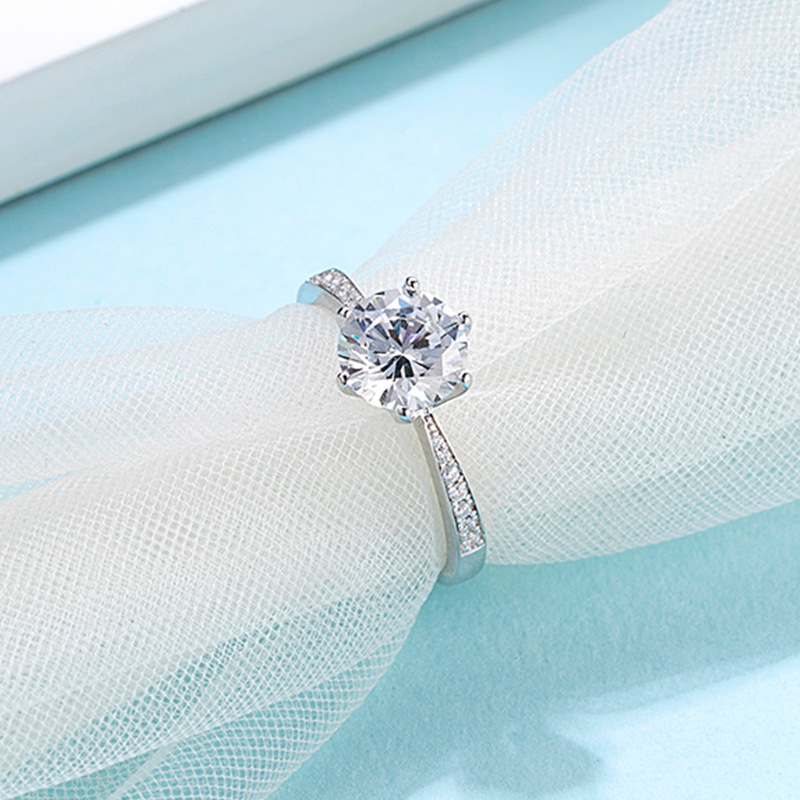 925 Silver Smart 2.0 Carat Moissanite Ring