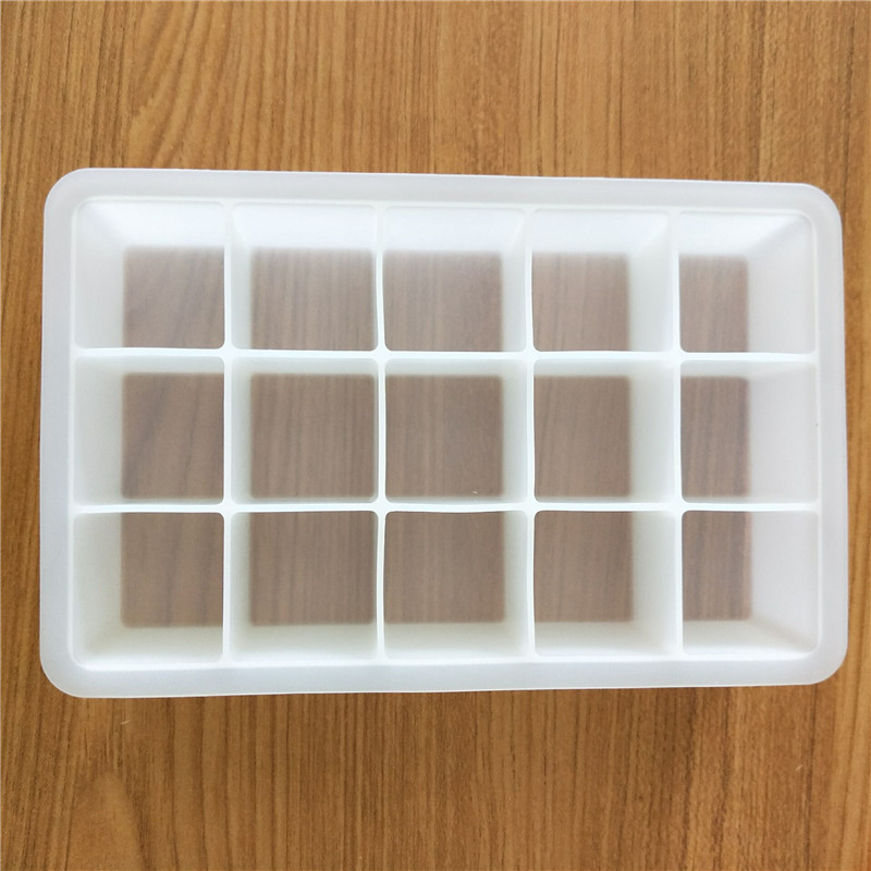 Title 7, Silicone Ice Box Fifteen Square Silicone Ice Tray