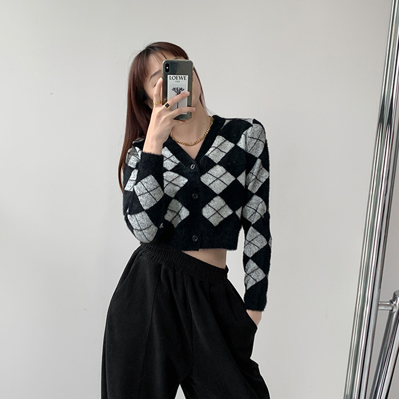 Women's Soft Waxy And Comfortable Rhombus Knitted Cardigan