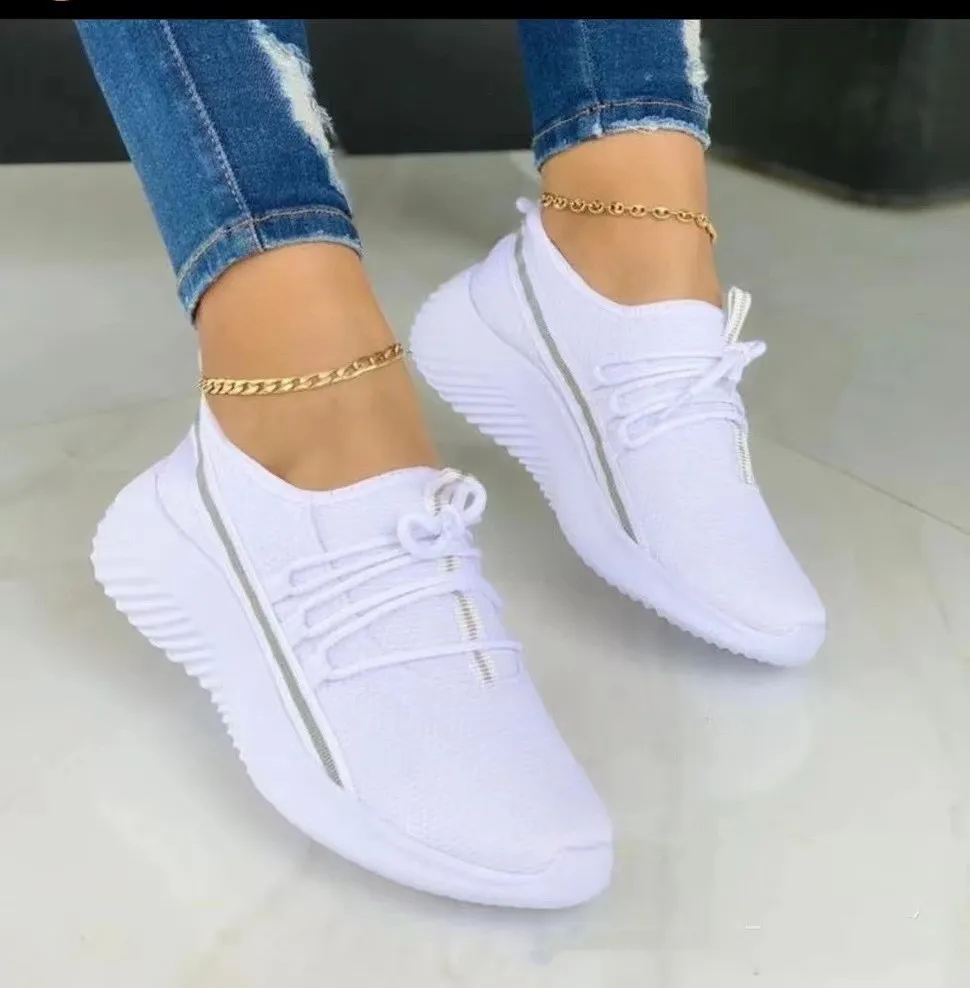 Viscose Mesh Round Toe Blue Everyday Lace Up Front Low Sneakers - Blue