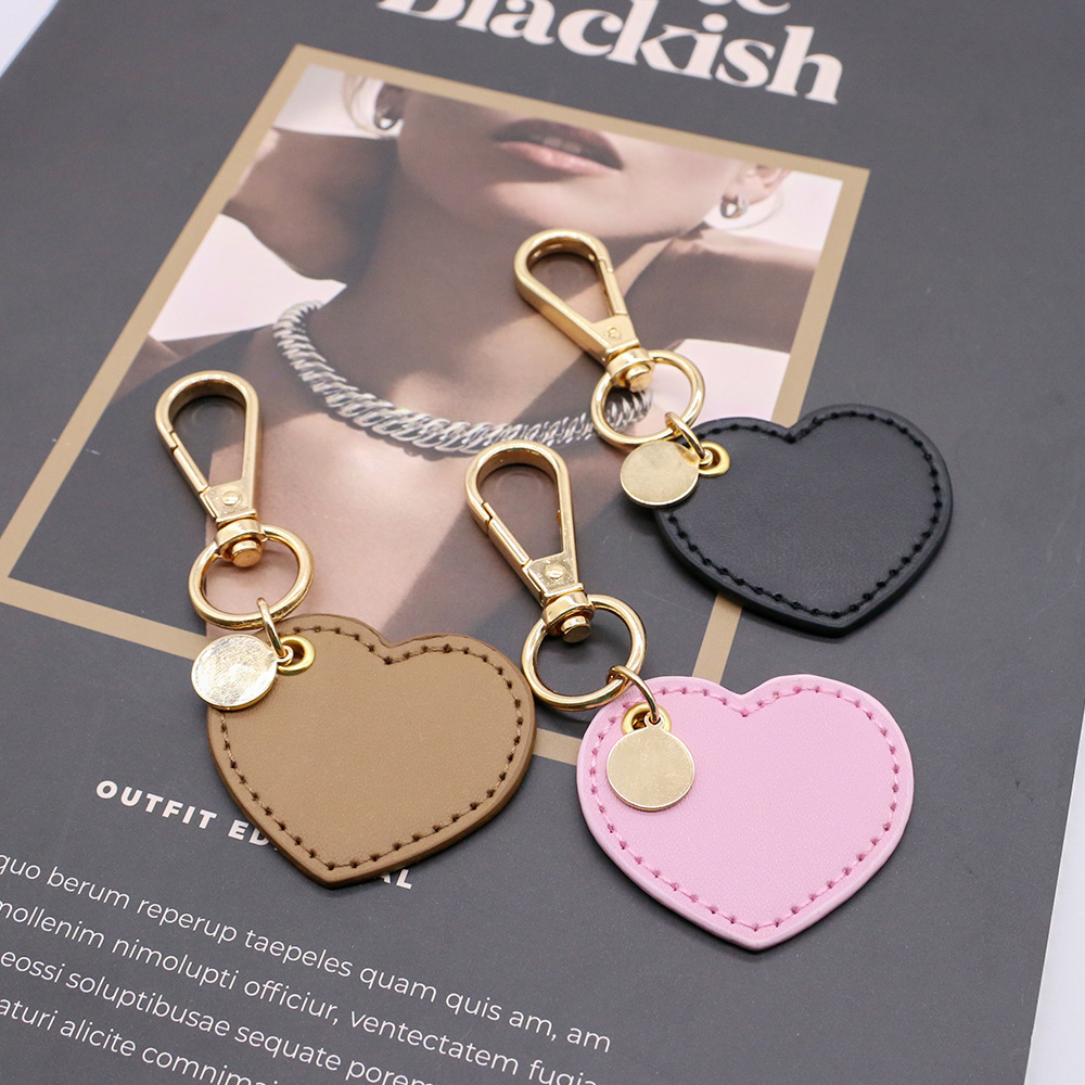 Fashion Leather Peach Heart Keychain - Image 5