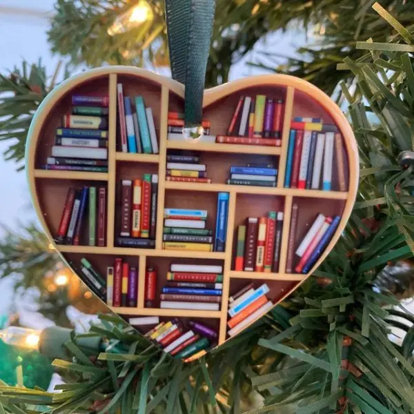 Heart Bookshelf Ornament