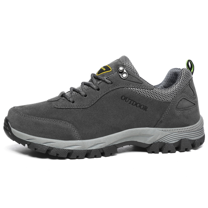 Title 4, Low-cut hiking shoes