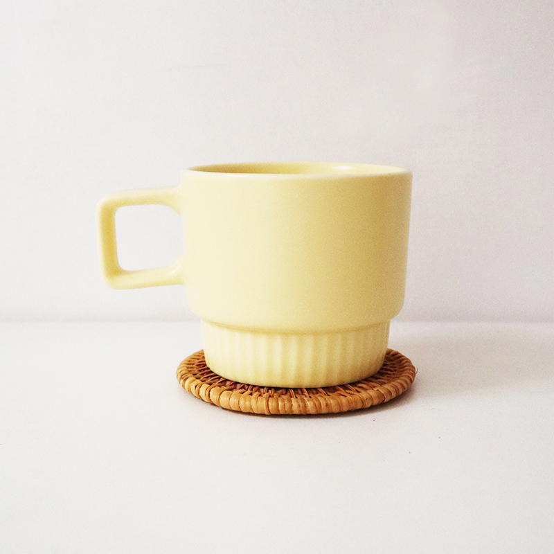 Title 4, Ceramic mug with cover household coffee cup