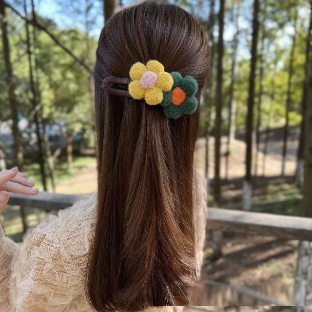 Autumn And Winter Plush Flower Duck Beak Clip Large Back Spoon Curly Hair Clip Winter Female Yellow Green - Shop at LoveMi