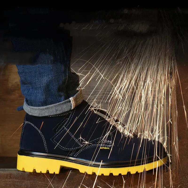 Smash-proof And Puncture-Protective Shoes For Electric Welding