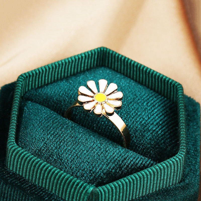 Rotary  Adjustable Small Windmill Butterfly Sun Flower Simple Versatile Popular AntiPressure Ring