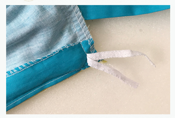 قطعة قطنية كرتونية يمكن تجهيزها مع غطاء لحاف وملاءة