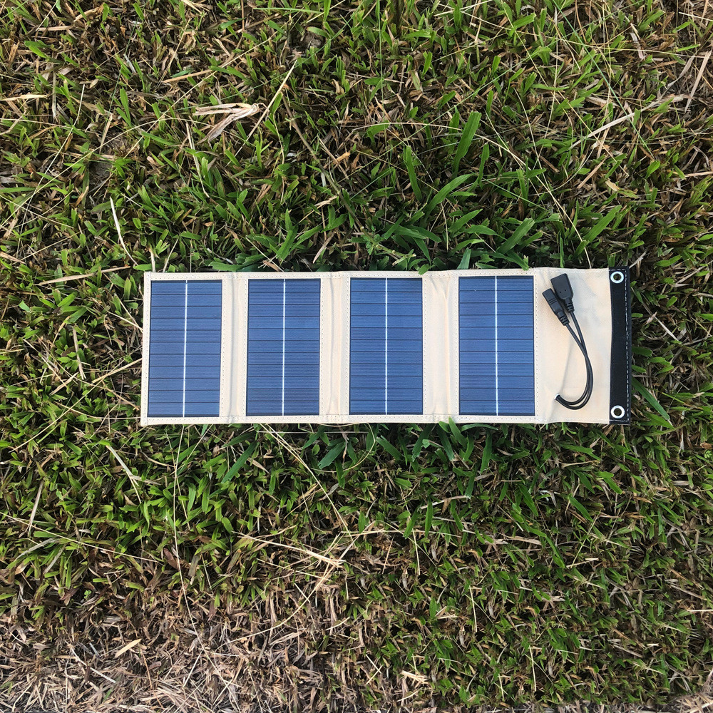 Title 5, 7W4 Folding Solar Charger Beige