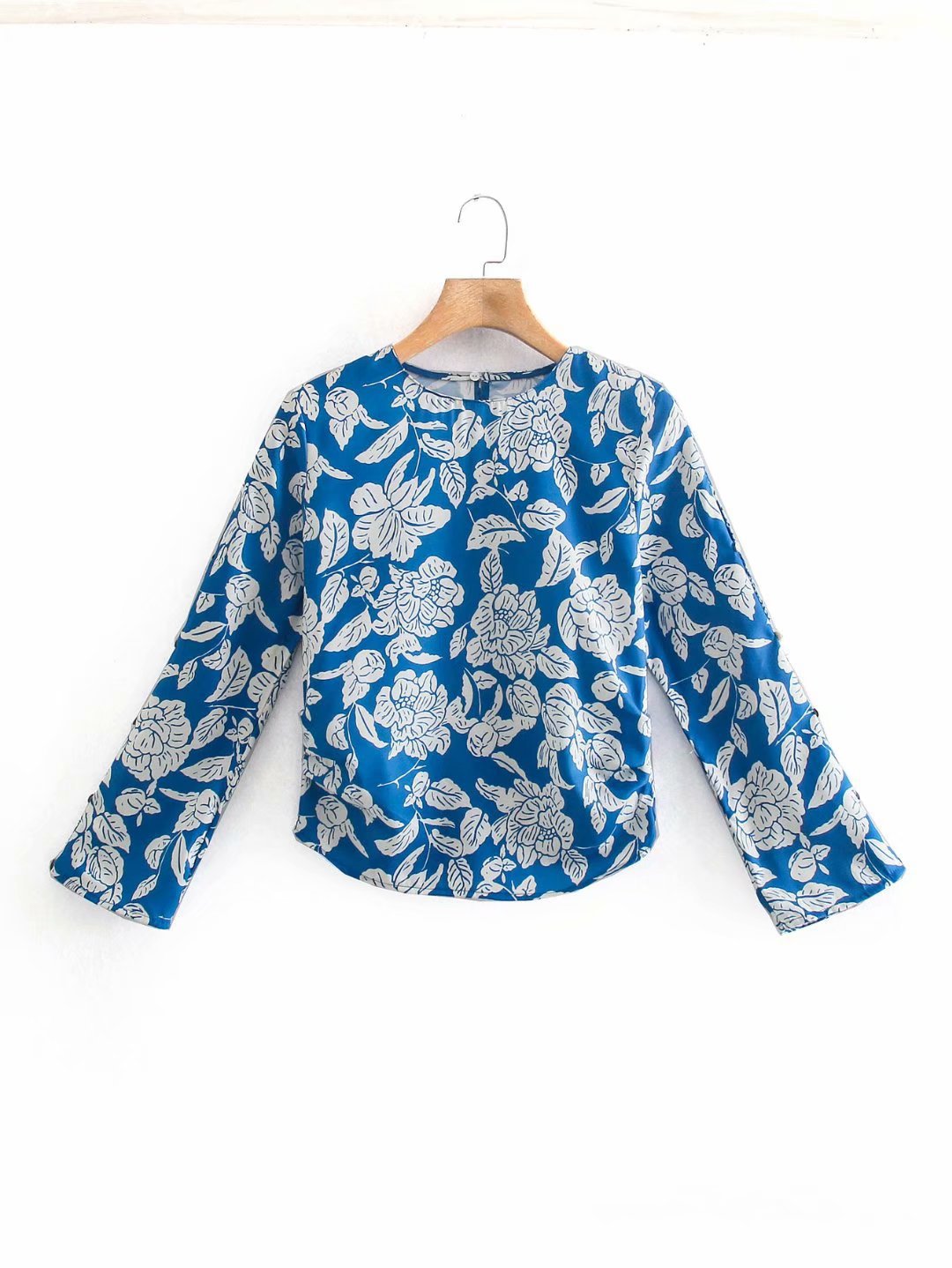 Spring And Summer New Female Pleated Design Satin Shirt