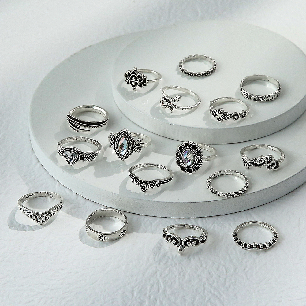 Lotus Shaped 16-Piece Combination Ring