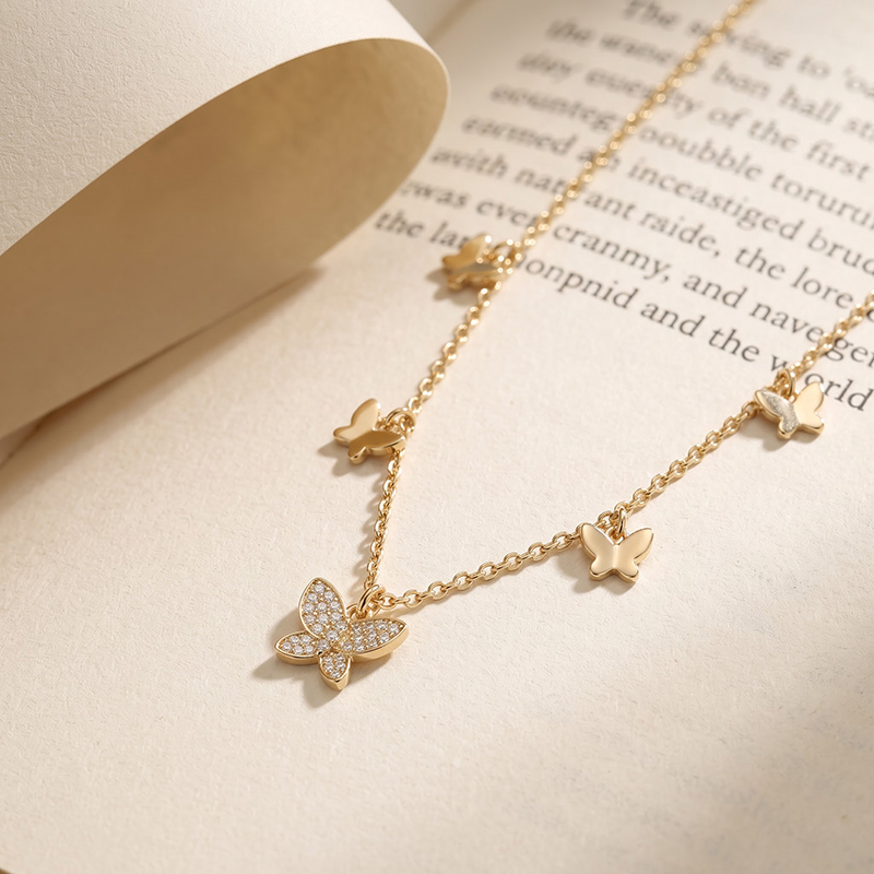 Fashionable Elegant High-quality Stainless Steel Butterfly Pendant Necklace