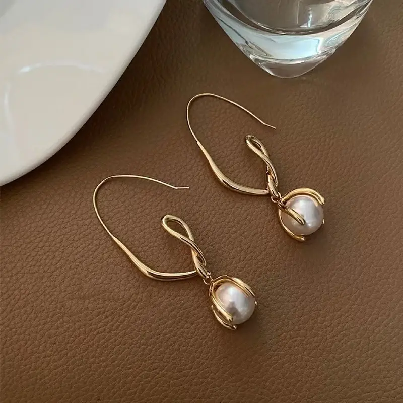 Trendy Line Pearl French Light Luxury Niche Earrings