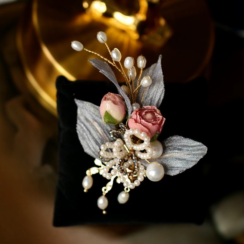 Vintage Flower Brooch Upscale Women's Elegant Delicate Pin Decorative Corsage — foto 6