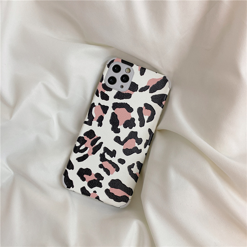 Black and pink leopard print