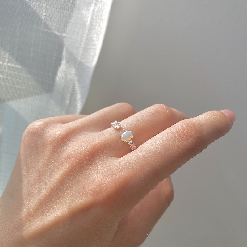 Simple Temperament Imported Opal Gemstone Ring