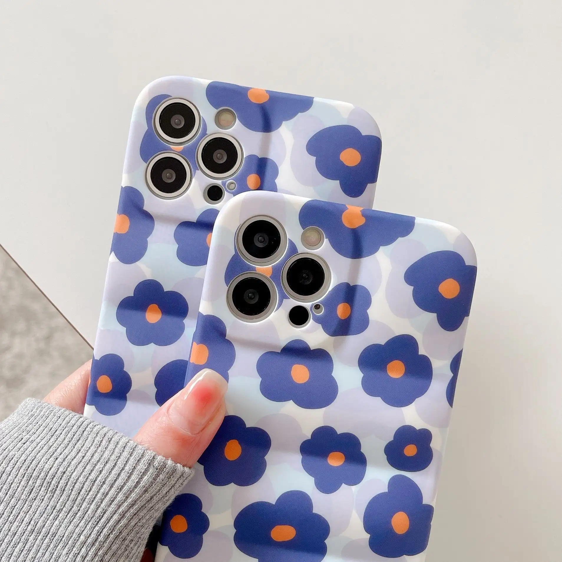Wave Pattern Blue Flower Mobile Phone Case