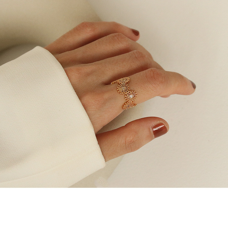 European And American Baroque Vintage Zircon  Ring