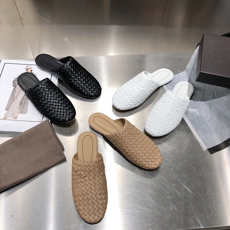 Round Head Sheepskin Woven Toe Half Slippers