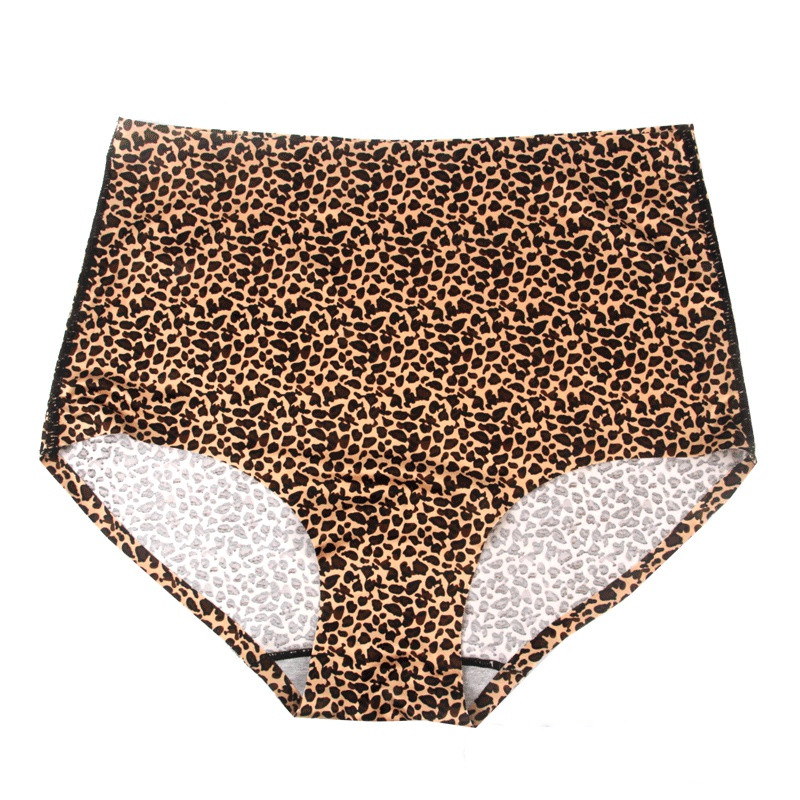 Title 8, High waist leopard print ladies shorts