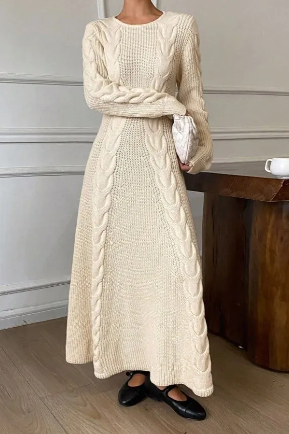 Women Cable Knit Round Neck Long Sleeve