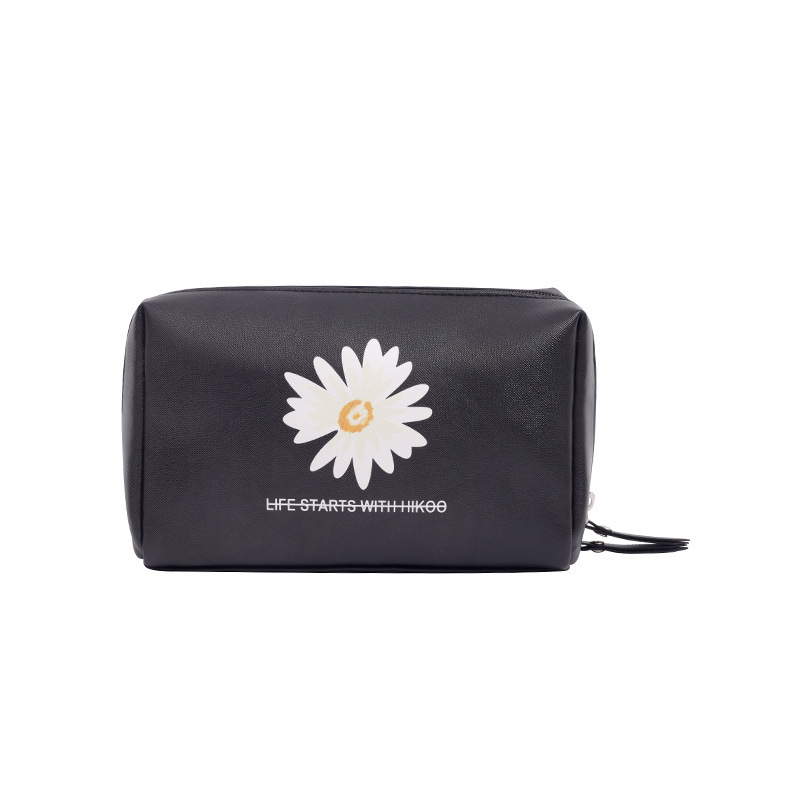 Single chrysanthemum black