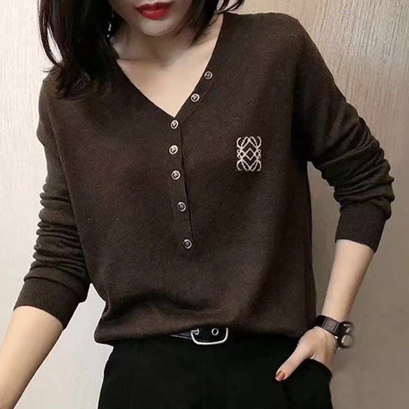 Title 4, Versatile Double-sided V-neck Long Sleeve Top