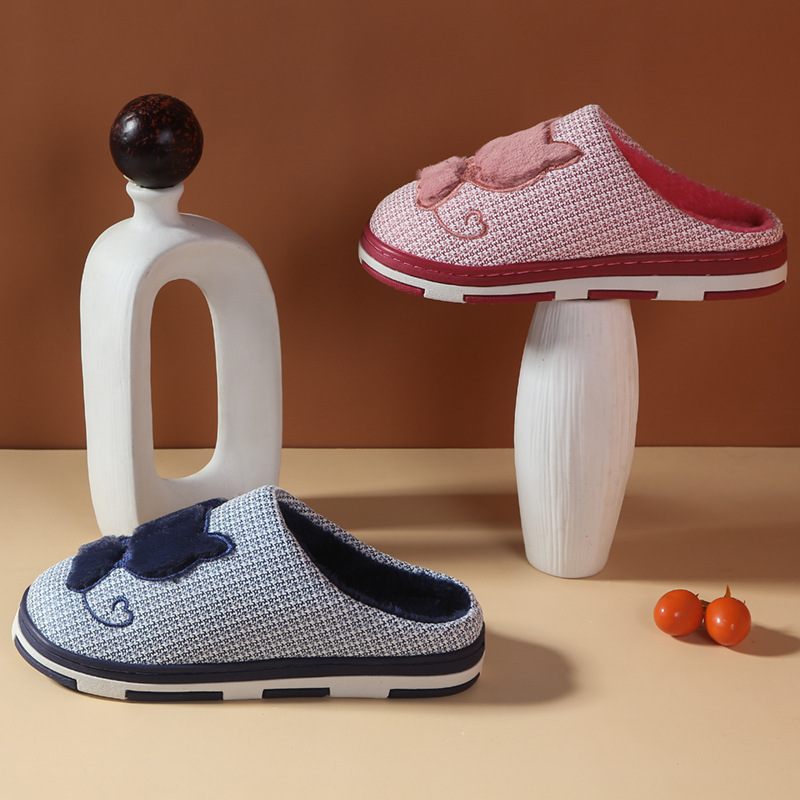 نعال قطنية دافئة ومضادة للانزلاق بتصميم لطيف للمنزل