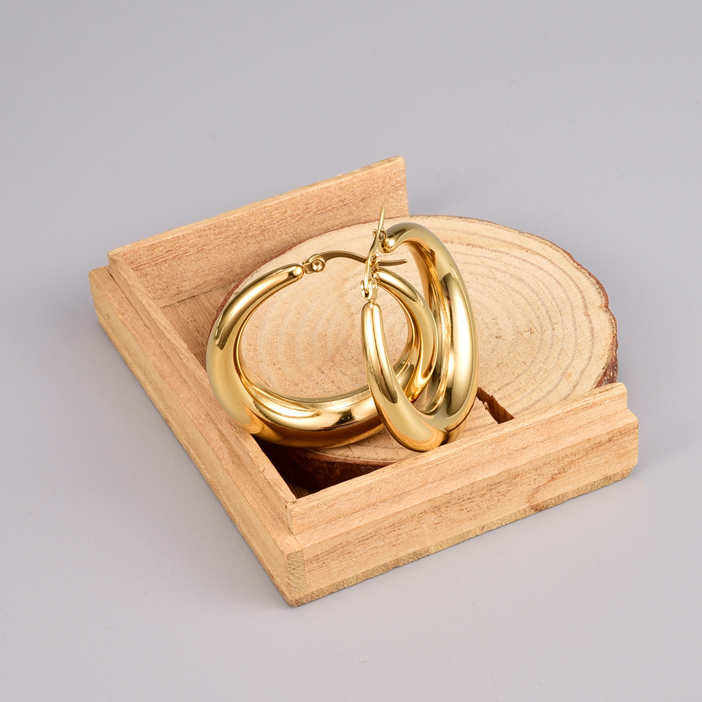 Hollow Crescent Shaped Hollow Earrings