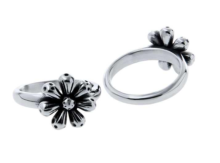 Old Rings Retro Three Dimensional Flowers