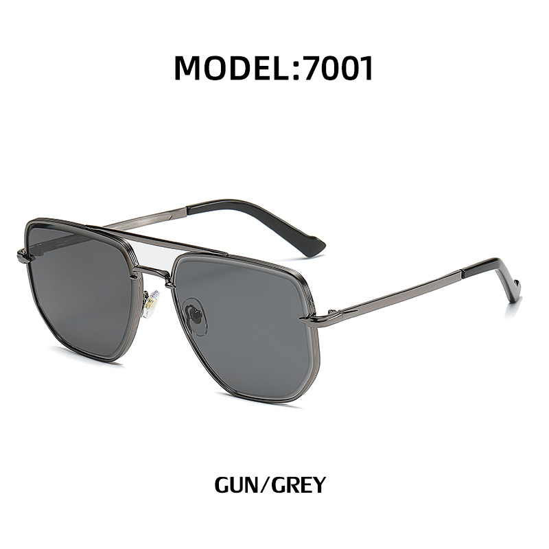 Gun grey