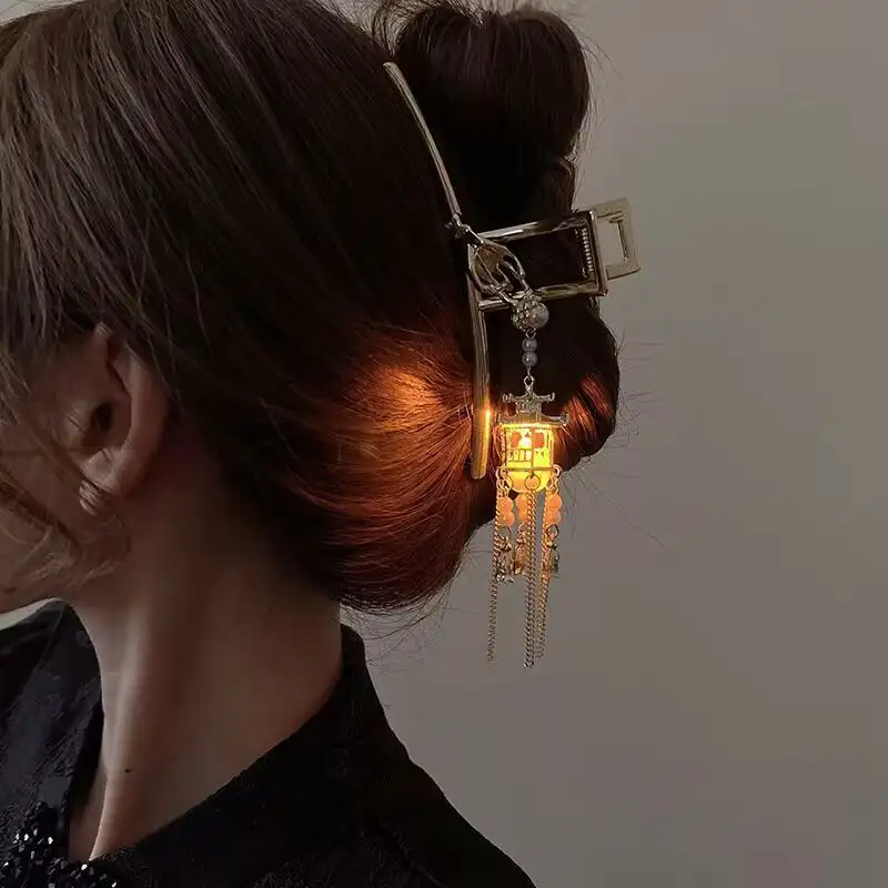 Oversized West Lake Lantern Hair Ornament
