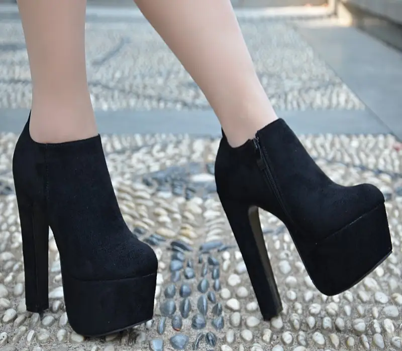 Rough High-heeled Frosted Ladies Martin Boots