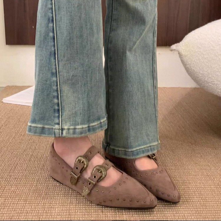 Pointed Toe Mary Jane Flats