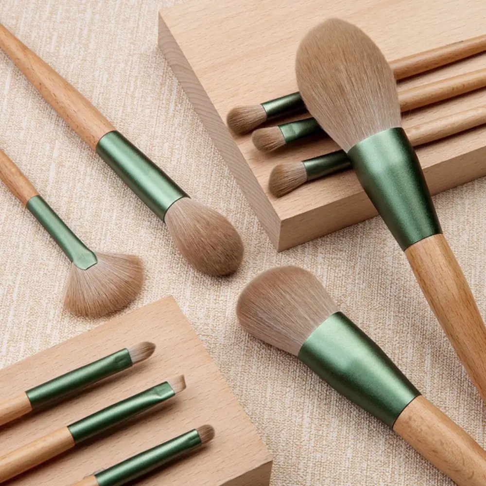 10 Cheongna Makeup Brushes Loose Powder Foundation and Blush