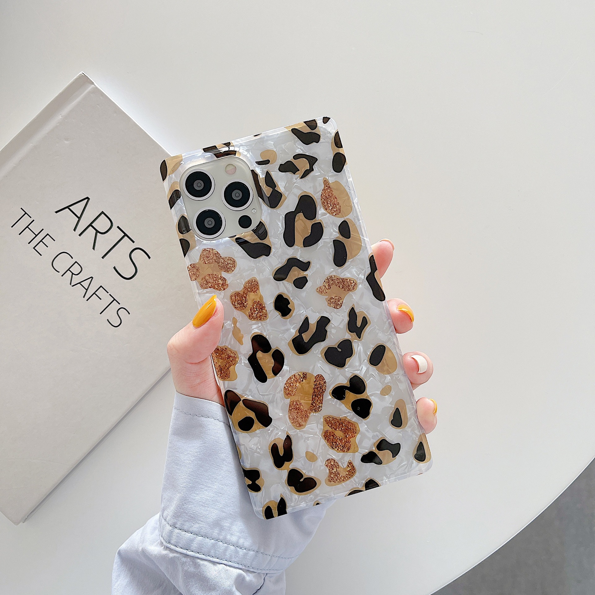 Square Leopard Print Shell Phone Case - Image 2