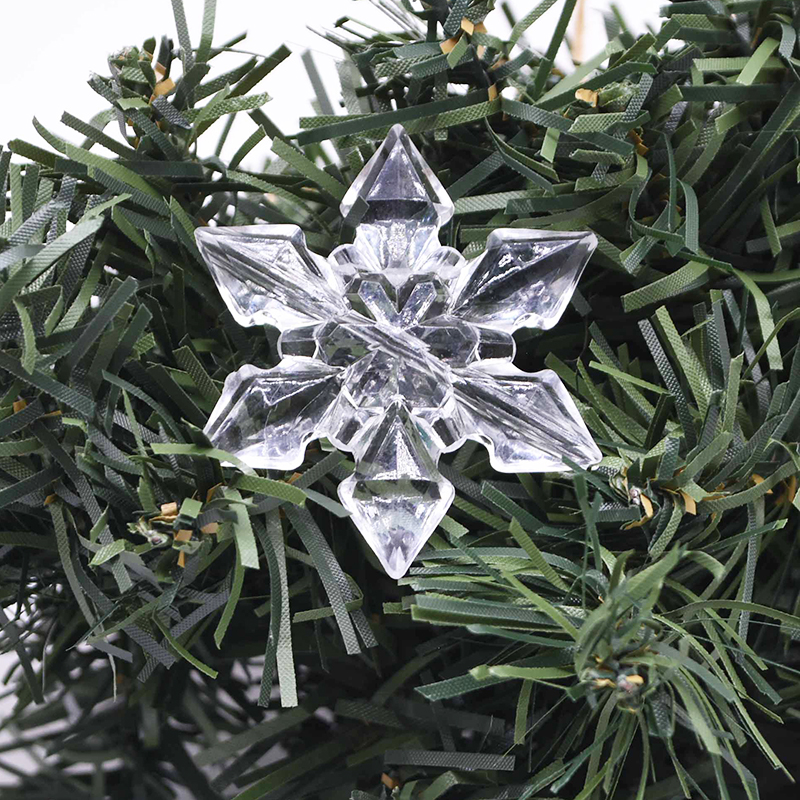 4.5cm snowflakes