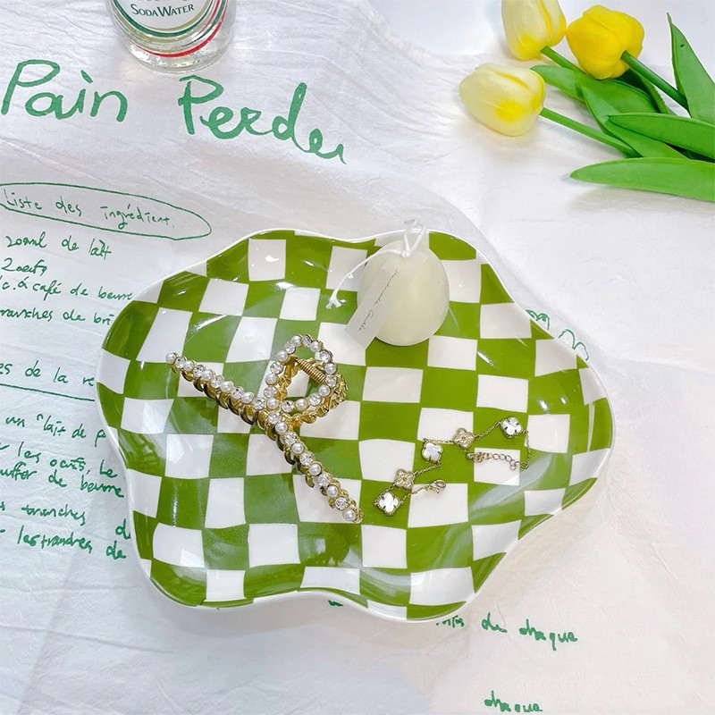 Ins High Value Tableware Black And White Green Irregular Cloud Plate