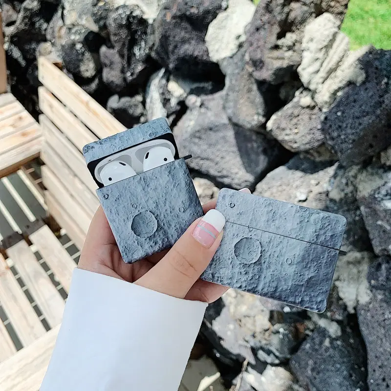 Oil Painting Snow Mountain Moon Silicone Earphone Case