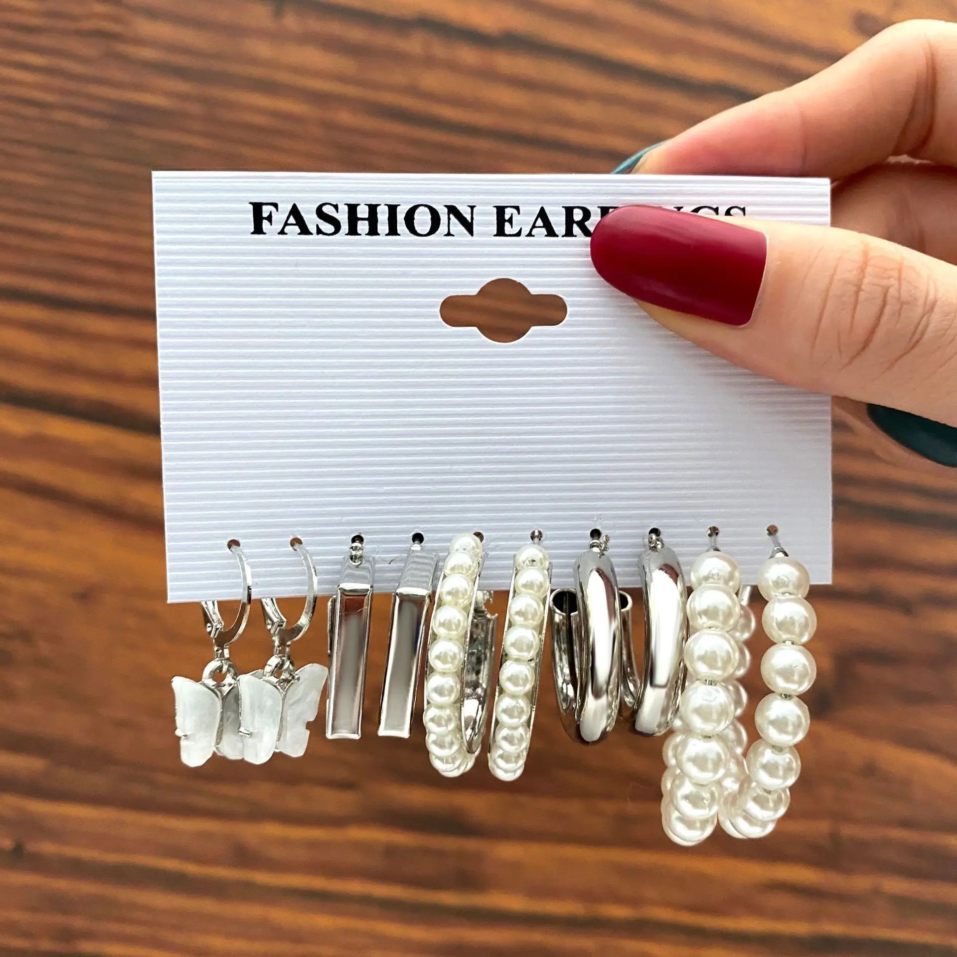 Hot Selling Pearl Ear Hoop Acrylic Butterfly